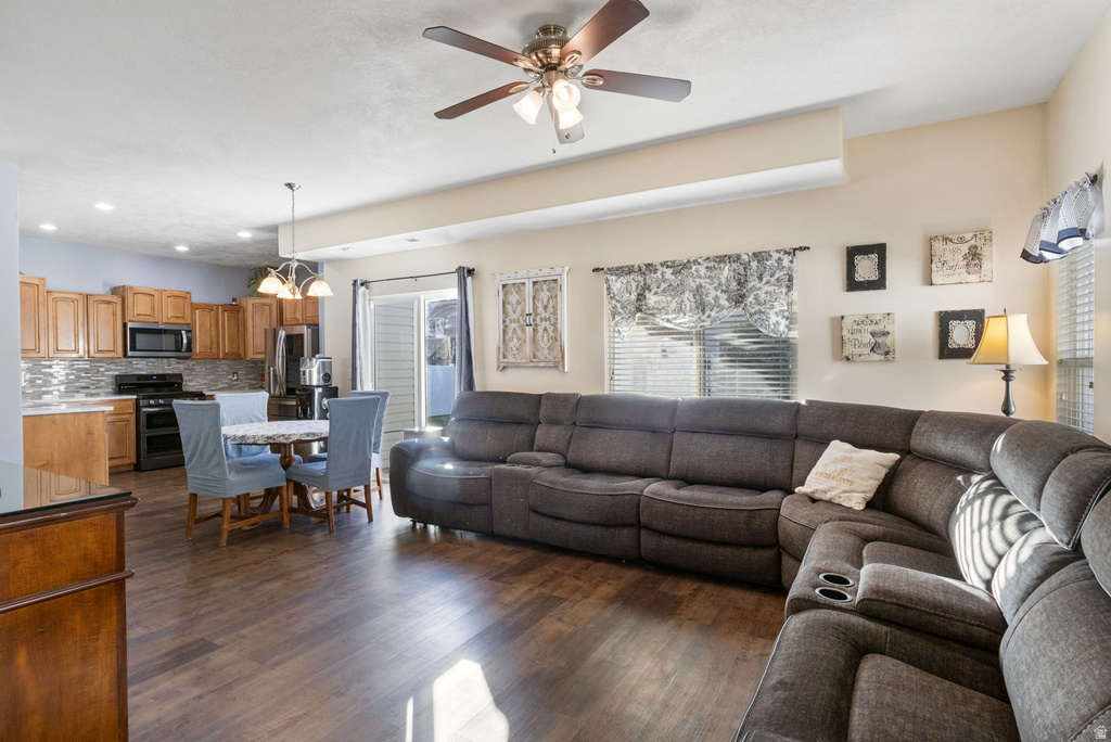 5493 LORRAINE WAY Stansbury Park, UT 84074