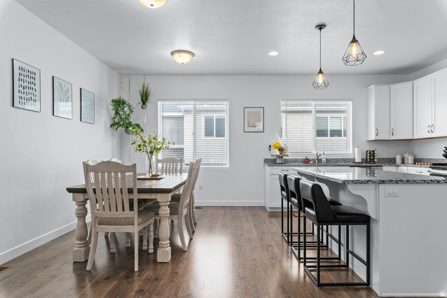 15297 S REINS WAY Bluffdale, UT 84065