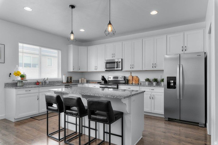 15297 S REINS WAY Bluffdale, UT 84065