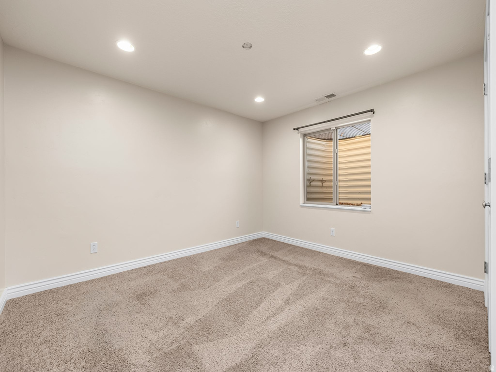 9242 N EMERALD LAKE CV Cedar Hills, UT 84062