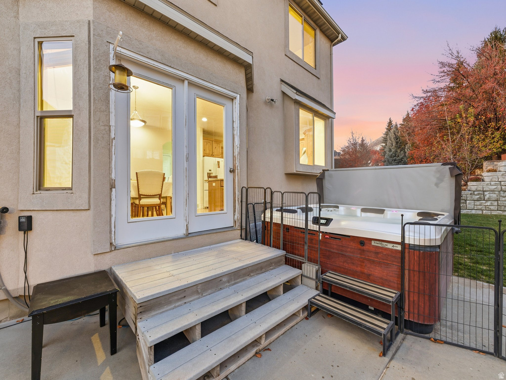 9242 N EMERALD LAKE CV Cedar Hills, UT 84062