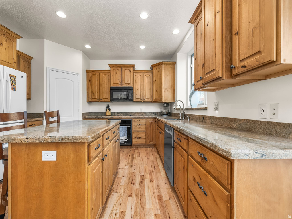 9242 N EMERALD LAKE CV Cedar Hills, UT 84062