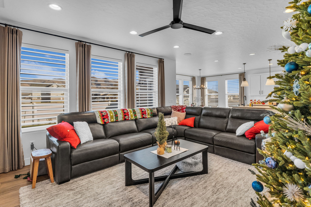 4590 N OKTOBERFEST WAY Eagle Mountain, UT 84005