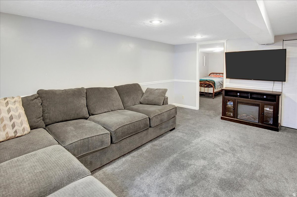 5342 S 2200 W Roy, UT 84067