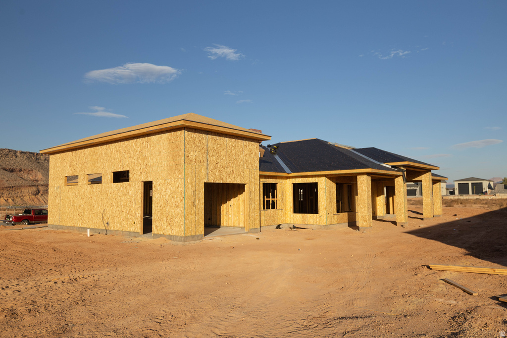 2042 E SAND RIVER LN #15 Washington, UT 84780