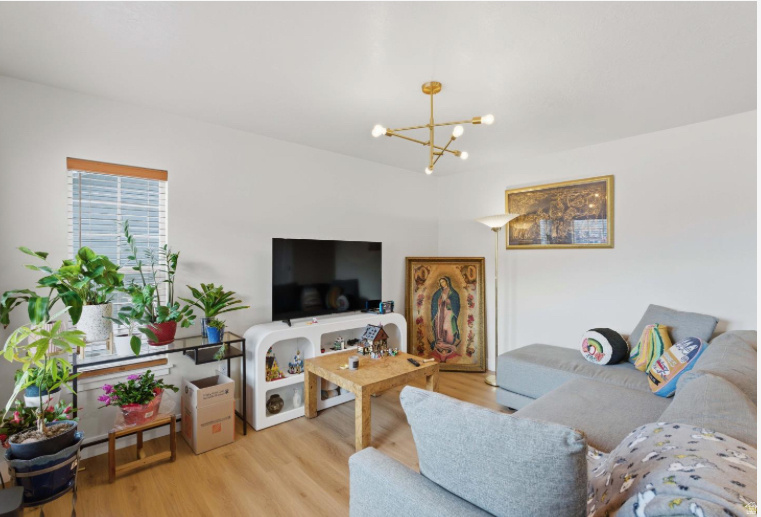 562 W 900 S Tooele, UT 84074