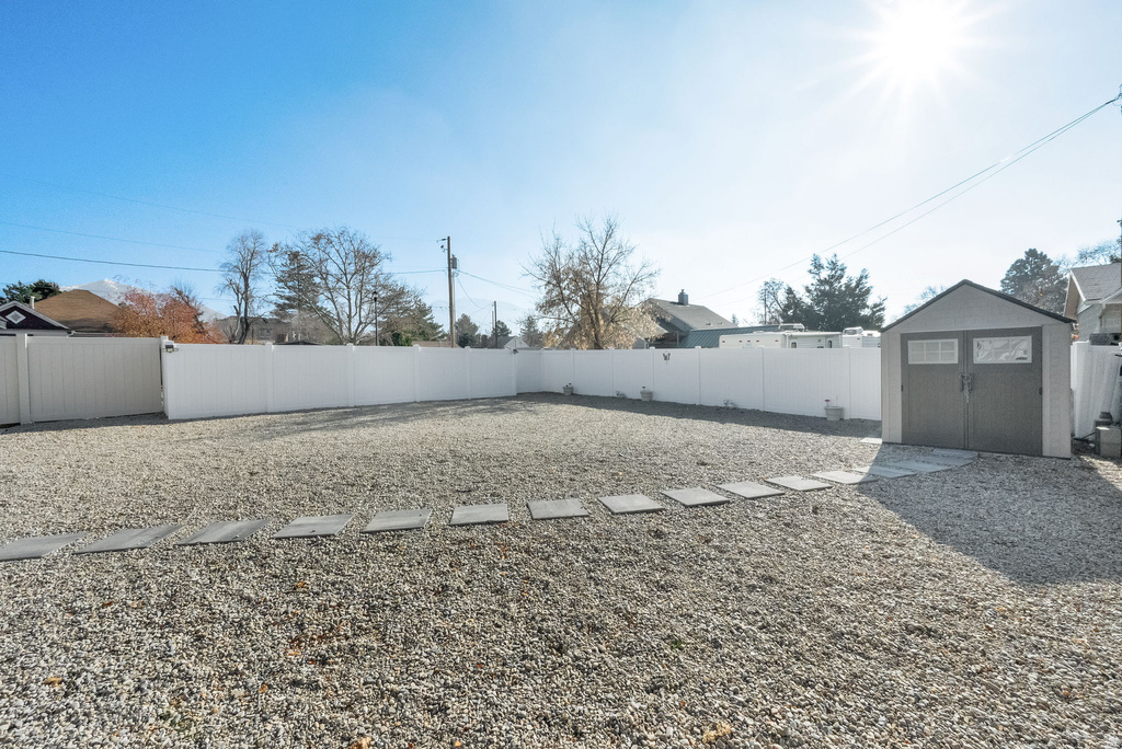 110 E MAIN ST. Sandy, UT 84070