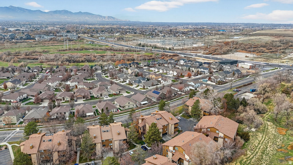 9144 S JEFFERSON PL Sandy, UT 84070