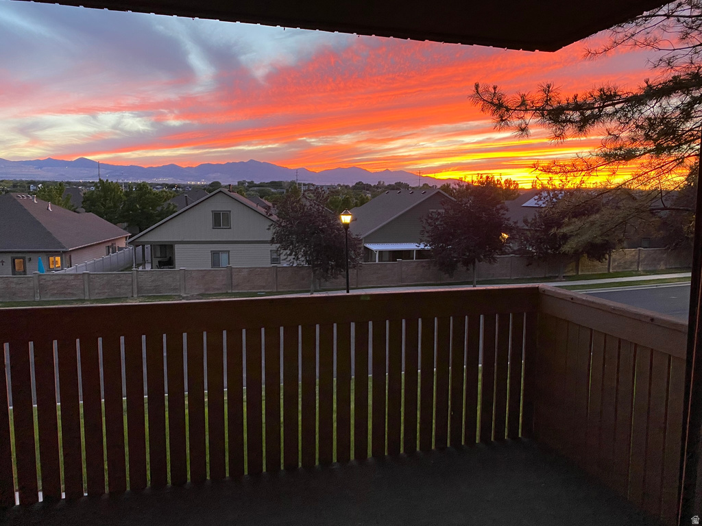 9144 S JEFFERSON PL Sandy, UT 84070