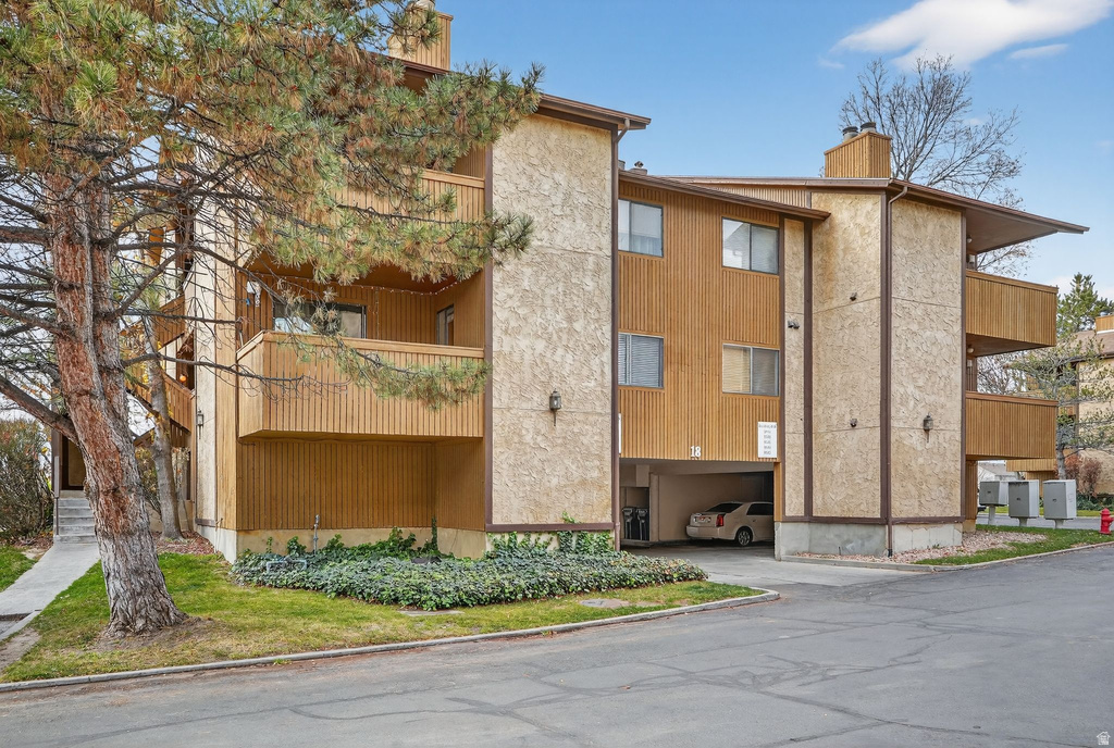 9144 S JEFFERSON PL Sandy, UT 84070