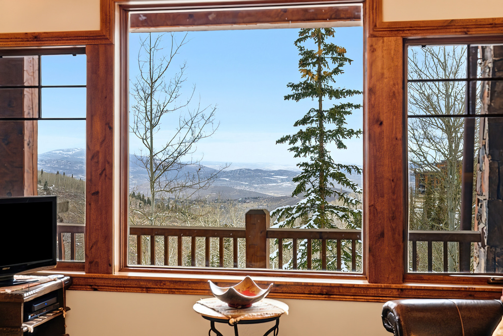 8777 MARSAC AVE ##206 Deer Valley, UT 84060