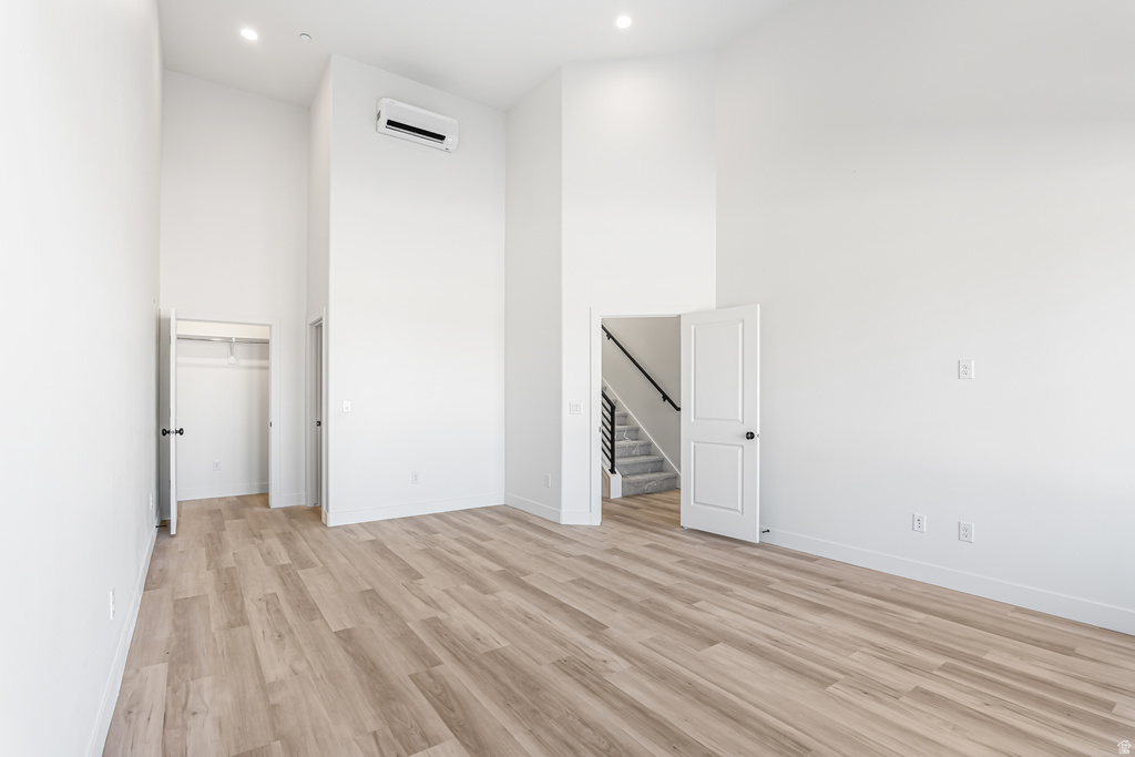 1843 W BURKE LN #103 Farmington, UT 84025