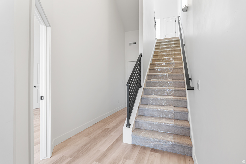 1843 W BURKE LN #103 Farmington, UT 84025