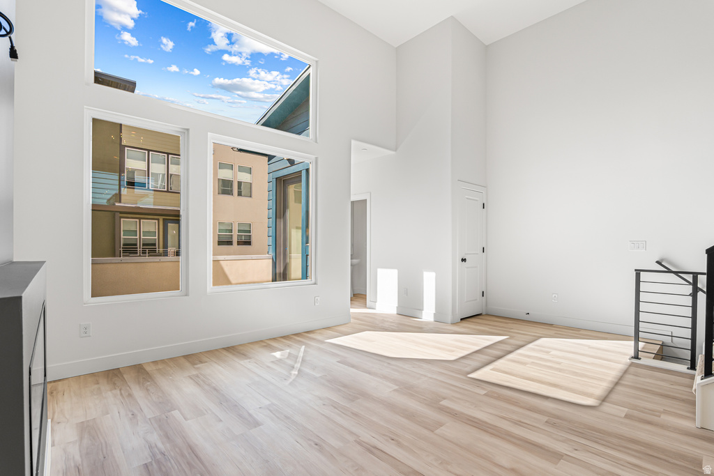 1843 W BURKE LN #103 Farmington, UT 84025