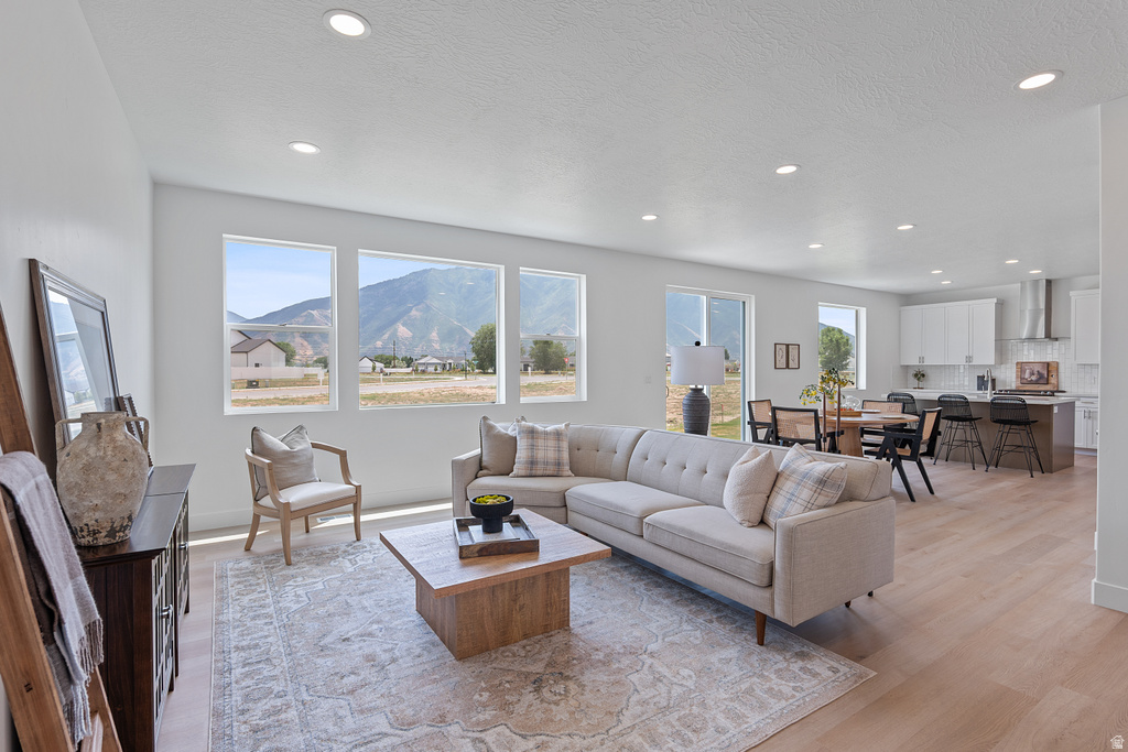 65 S STARLIGHT LN #300 Mapleton, UT 84664