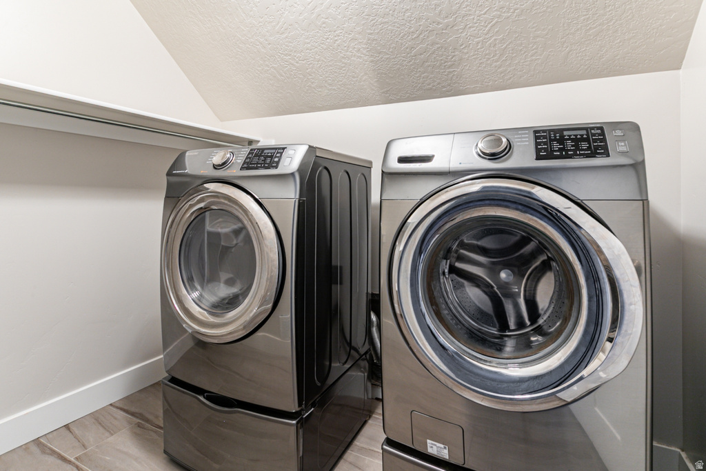 68 E ZINFANDEL LN Vineyard, UT 84059