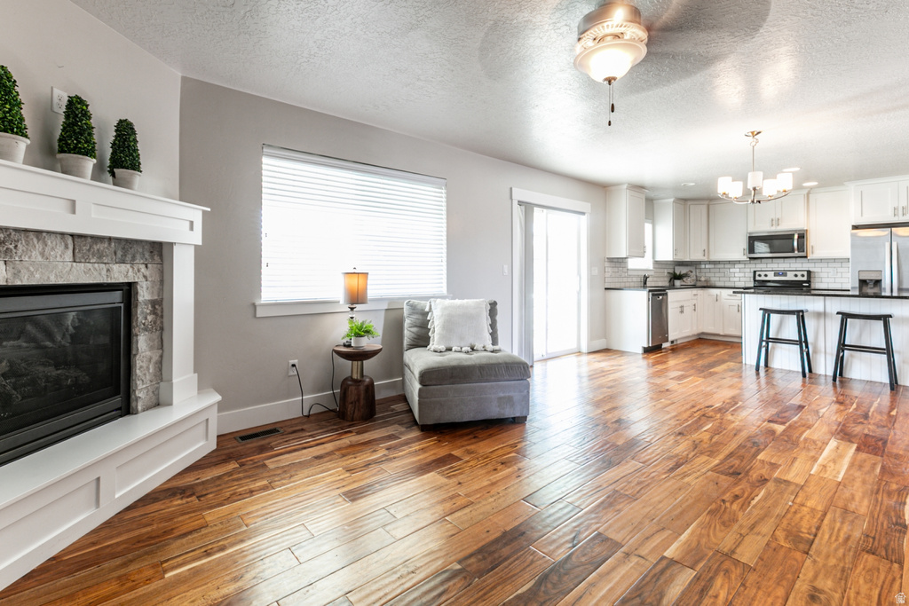 68 E ZINFANDEL LN Vineyard, UT 84059