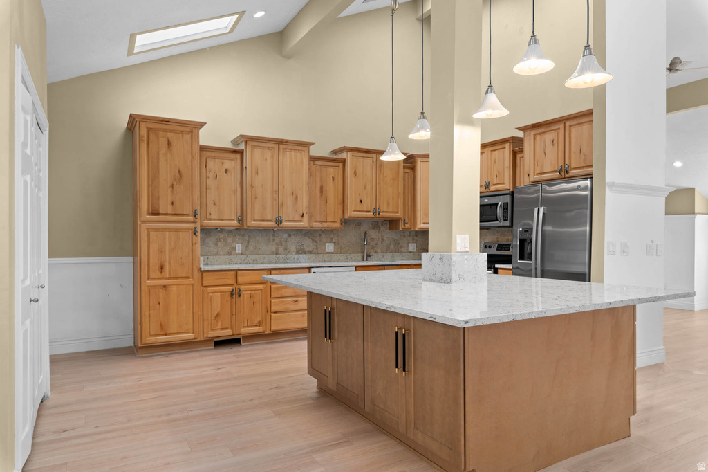 3305 N SHADOWBROOK CIR Provo, UT 84604