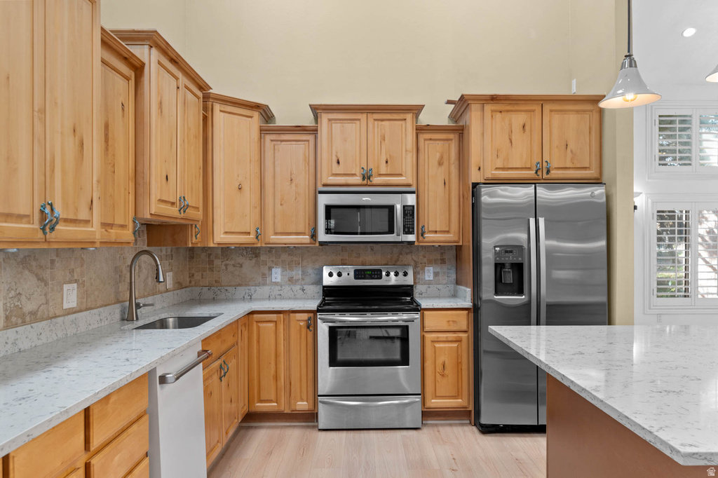 3305 N SHADOWBROOK CIR Provo, UT 84604