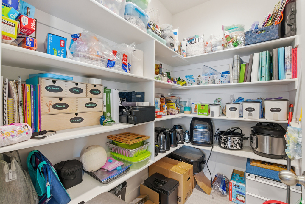 7268 N HIDDEN STEPPE BND Eagle Mountain, UT 84005