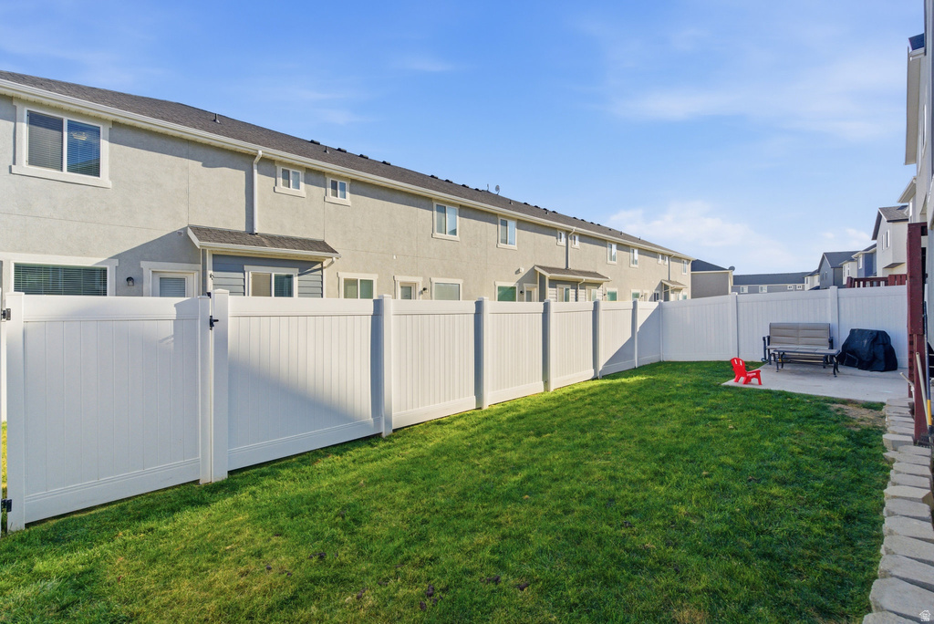 7268 N HIDDEN STEPPE BND Eagle Mountain, UT 84005