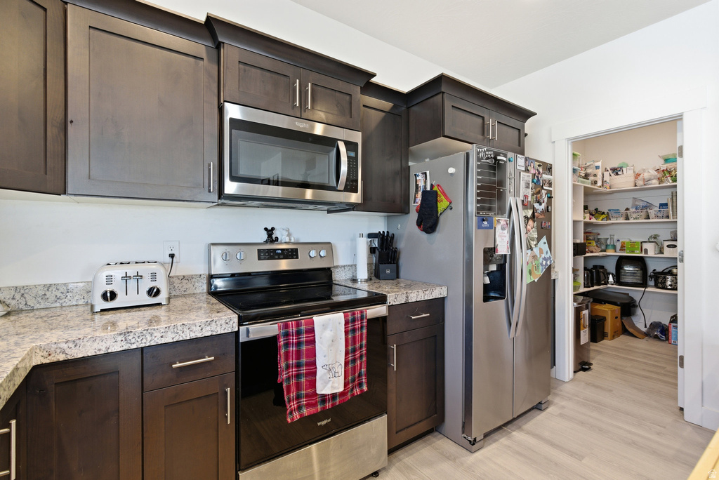 7268 N HIDDEN STEPPE BND Eagle Mountain, UT 84005