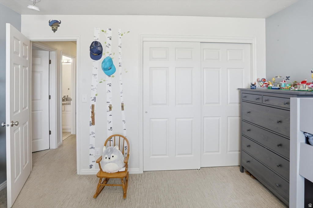 1024 N NEWHAM CT North Salt Lake, UT 84054