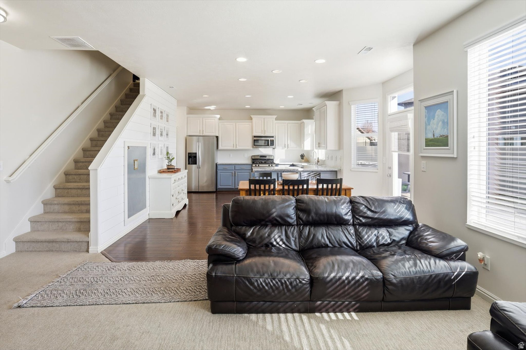 1024 N NEWHAM CT North Salt Lake, UT 84054