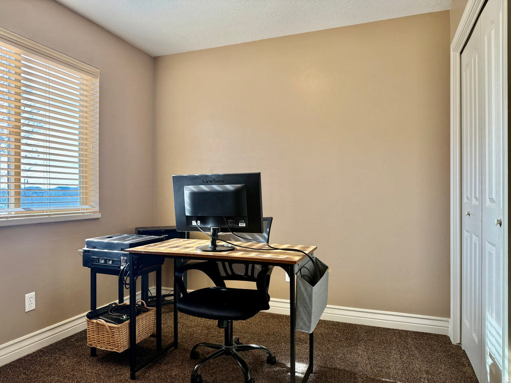 1526 E SHADOW DR Eagle Mountain, UT 84005