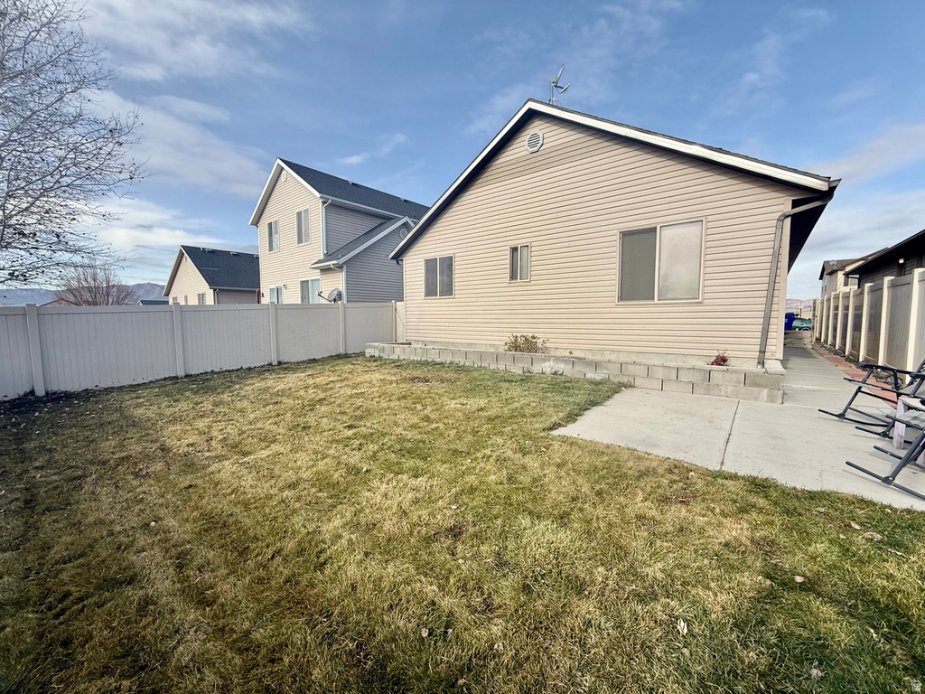 1526 E SHADOW DR Eagle Mountain, UT 84005