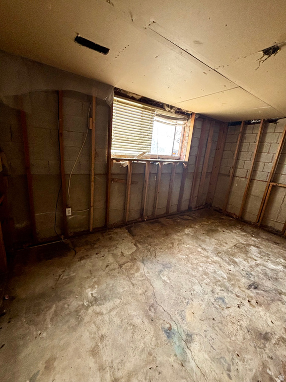 3950 S 3485 W West Valley City, UT 84119