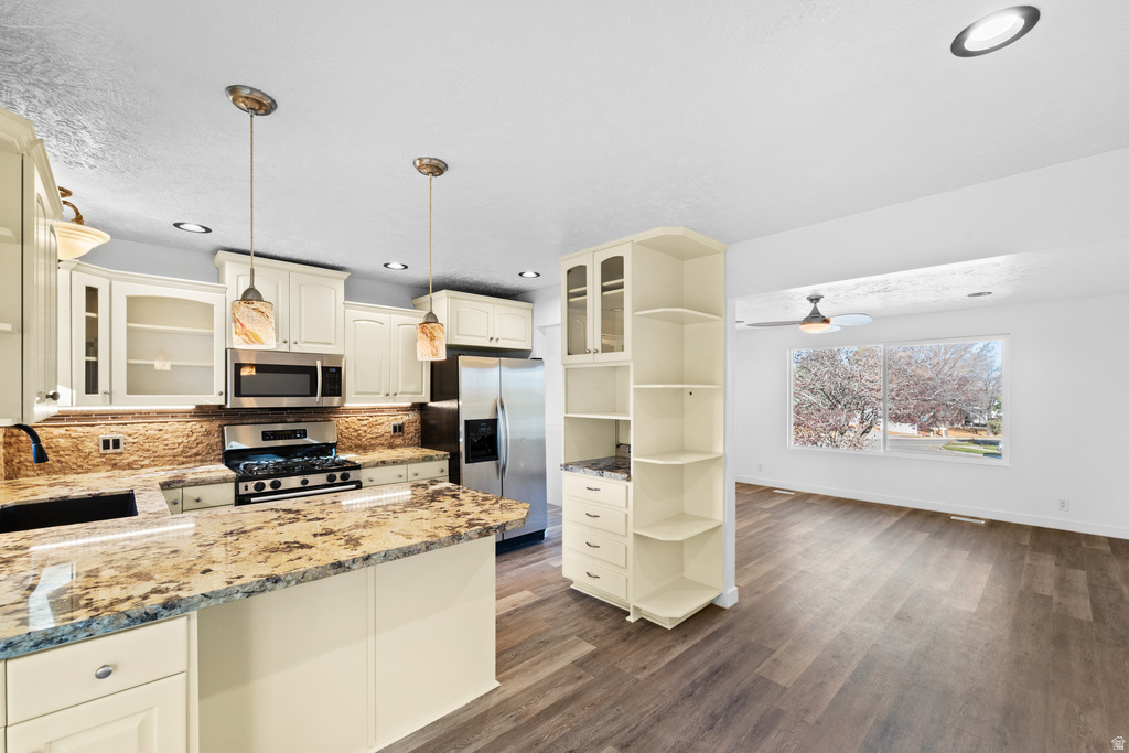 7057 W CIMMARRON DR West Valley City, UT 84128