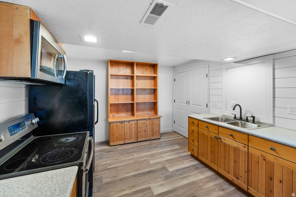 7057 W CIMMARRON DR West Valley City, UT 84128