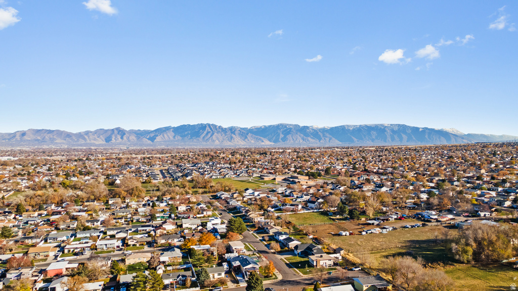 7057 W CIMMARRON DR West Valley City, UT 84128