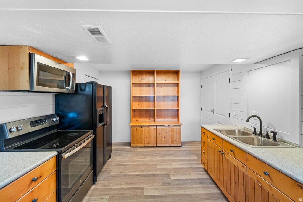 7057 W CIMMARRON DR West Valley City, UT 84128