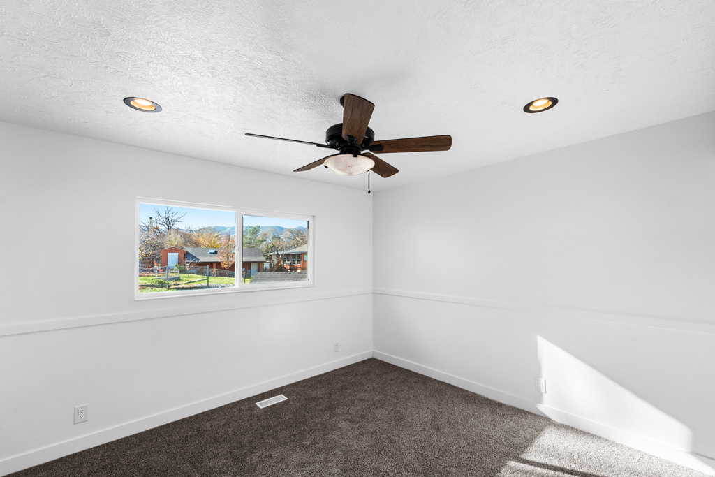 7057 W CIMMARRON DR West Valley City, UT 84128