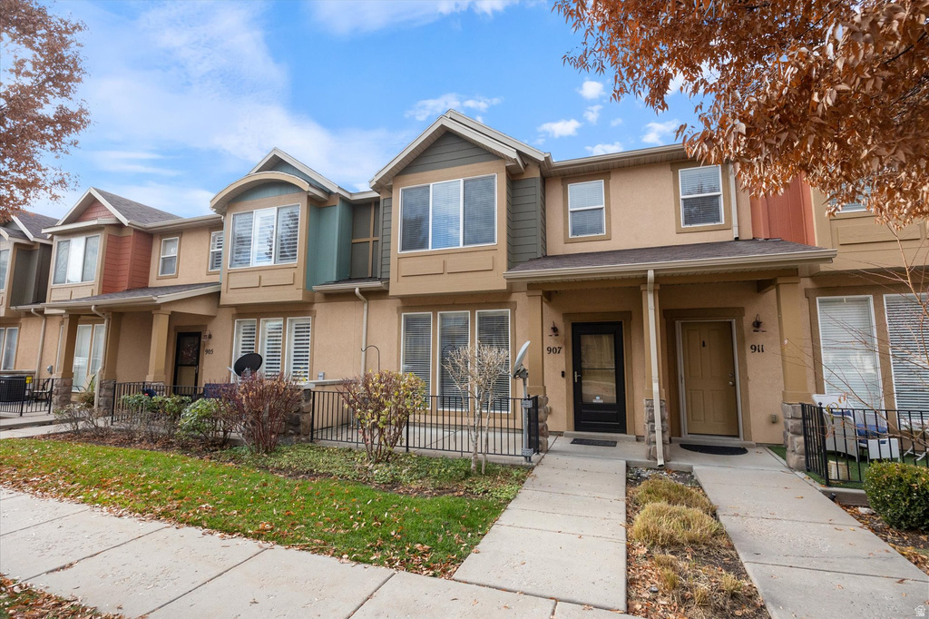 907 N FARMINGTON CROSSING Farmington, UT 84025
