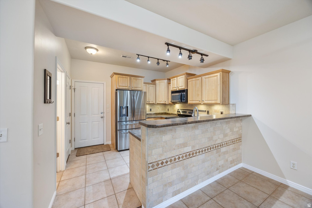 907 N FARMINGTON CROSSING Farmington, UT 84025