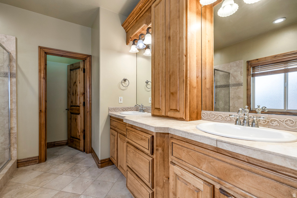 5588 S FARM HILL DR Salt Lake City, UT 84117