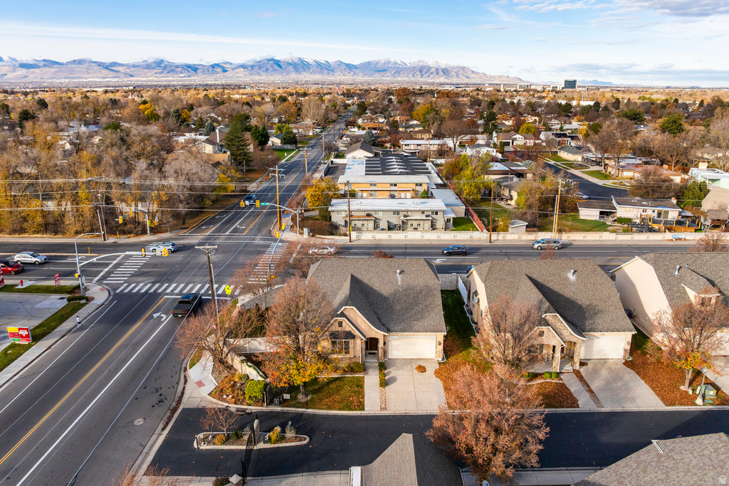 5588 S FARM HILL DR Salt Lake City, UT 84117