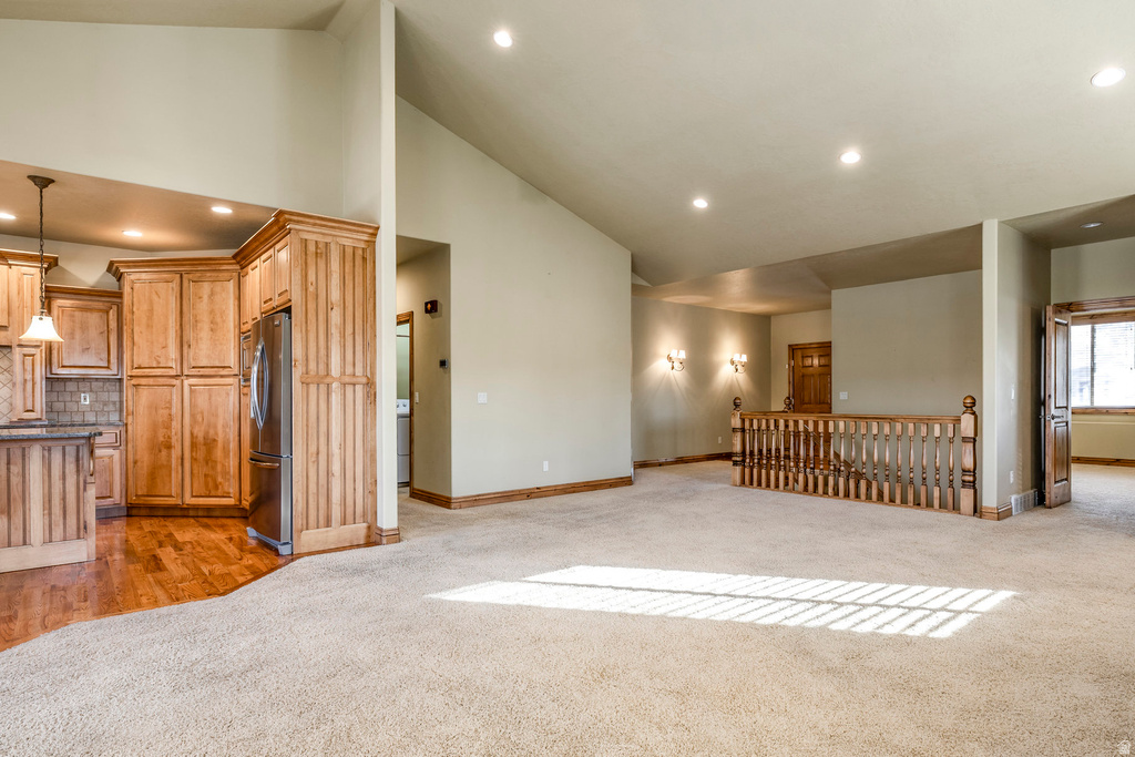 5588 S FARM HILL DR Salt Lake City, UT 84117