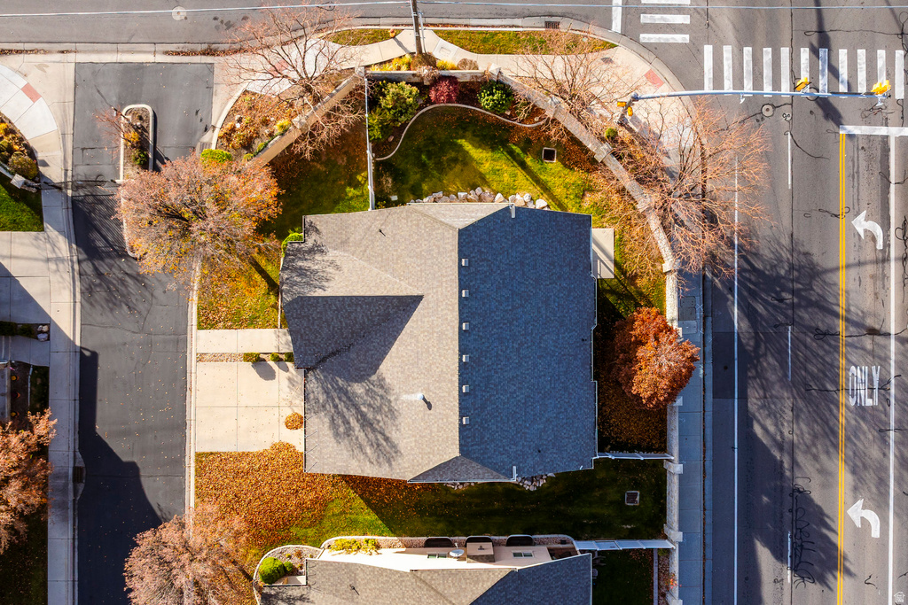 5588 S FARM HILL DR Salt Lake City, UT 84117