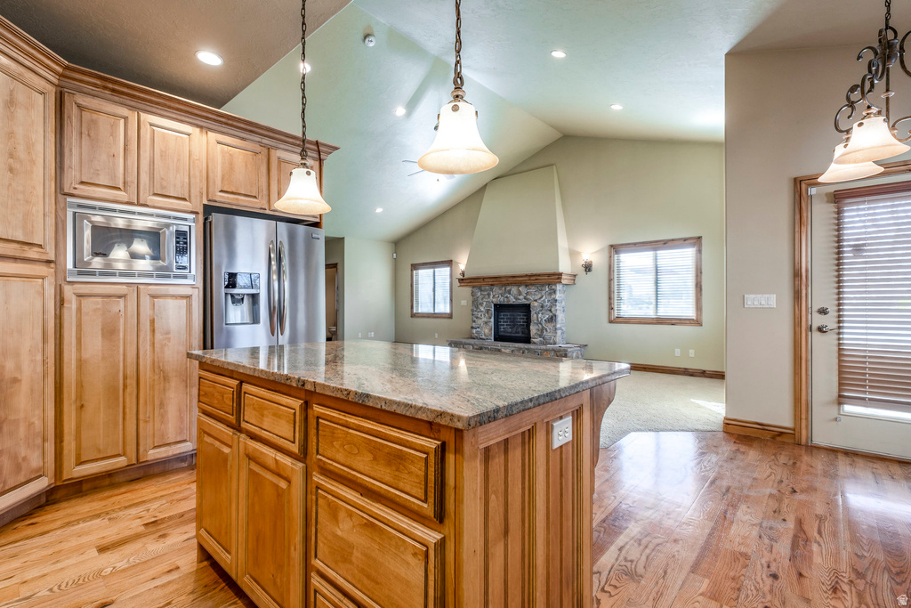 5588 S FARM HILL DR Salt Lake City, UT 84117