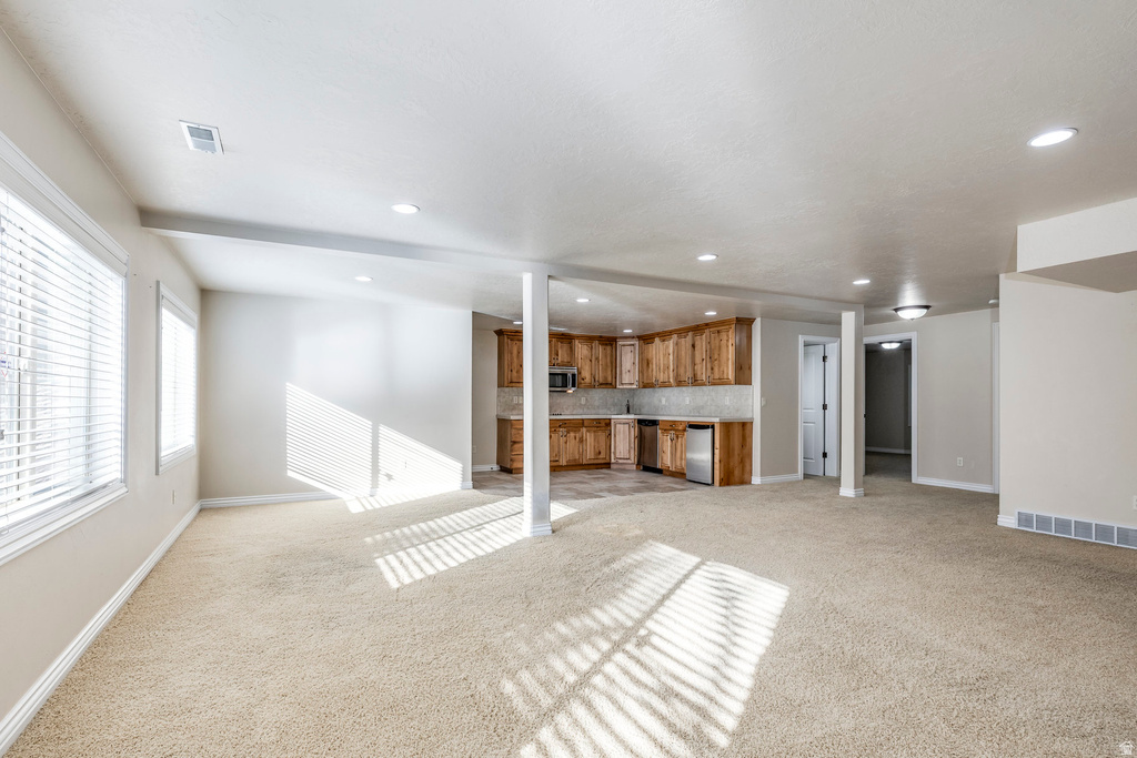 5588 S FARM HILL DR Salt Lake City, UT 84117