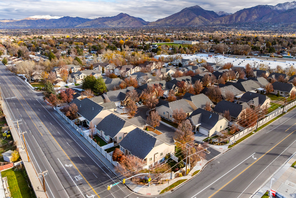 5588 S FARM HILL DR Salt Lake City, UT 84117