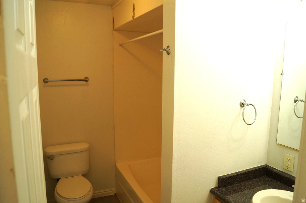 5197 S GRAVENSTEIN PARK #240 Murray, UT 84107