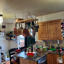 5615 S HONEYSUCKLE WAY Salt Lake City, UT 84118