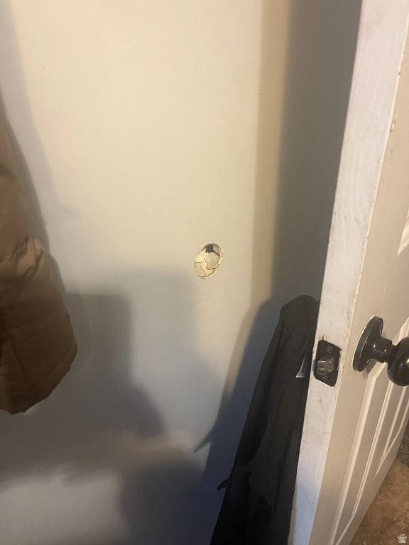 5615 S HONEYSUCKLE WAY Salt Lake City, UT 84118