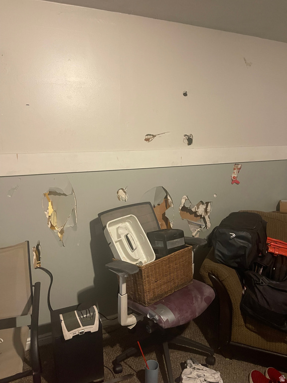 5615 S HONEYSUCKLE WAY Salt Lake City, UT 84118