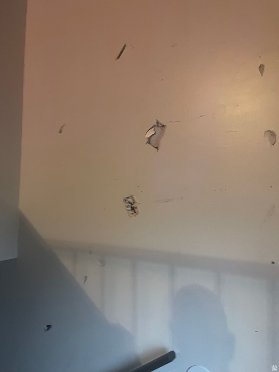 5615 S HONEYSUCKLE WAY Salt Lake City, UT 84118